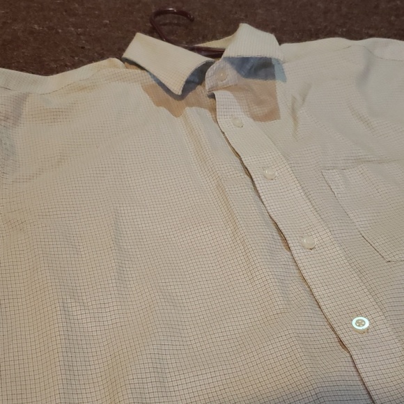 Button up dress shirt - Picture 2 of 2